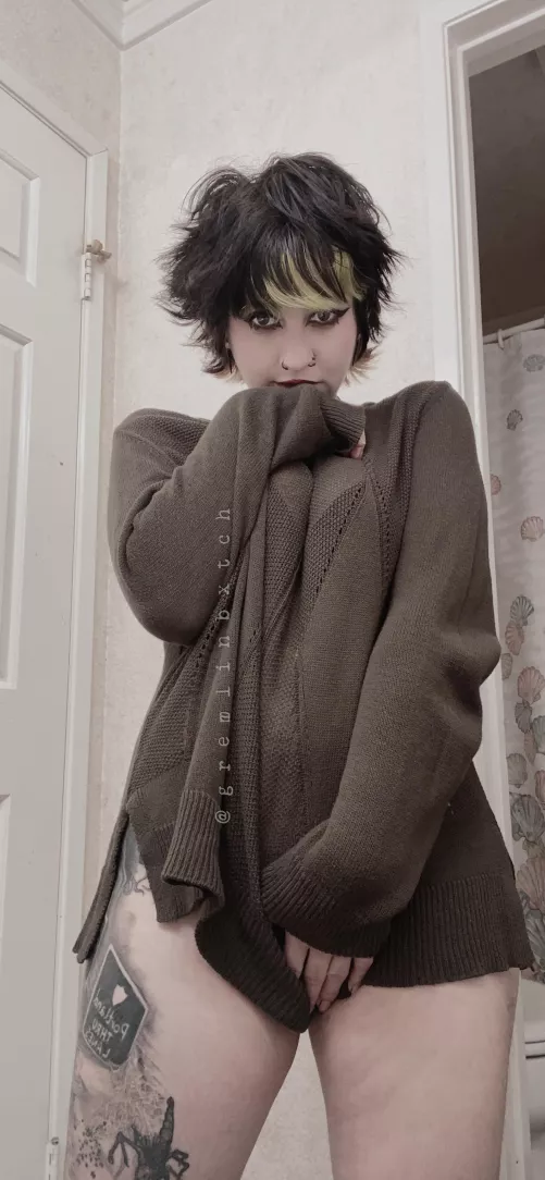 Adorable or do emo girls turn you on? Adorable or do emo girls turn you on?