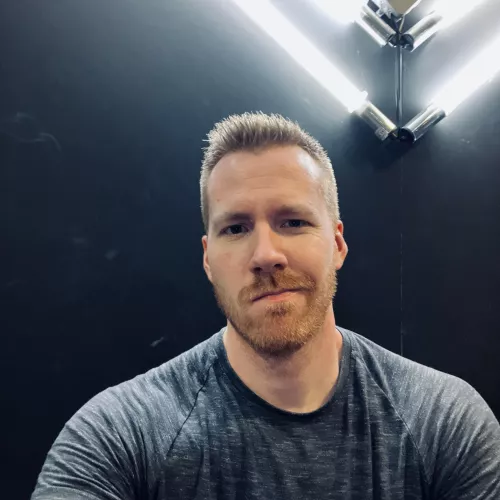 After 1 year of homegym, I finally got the courage to sign up for a real gym … let’s see where this is going …