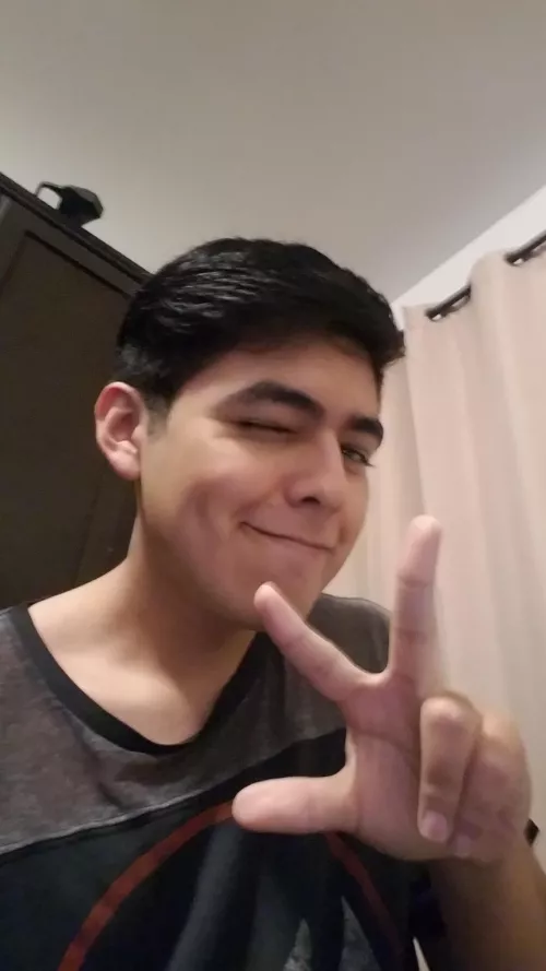 After 3 months of not cutting my hair i finally cut it 😊