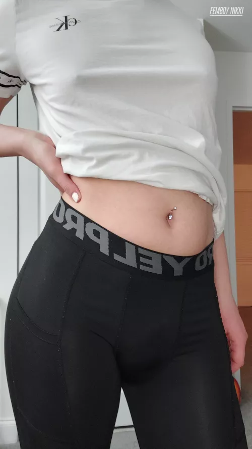 After 8 months on hrt I'm pretty happy with how my figure is coming along 🥰