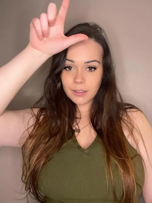 After I’m done laughing at that loser dick it needs to go back in the cage ! [domme]