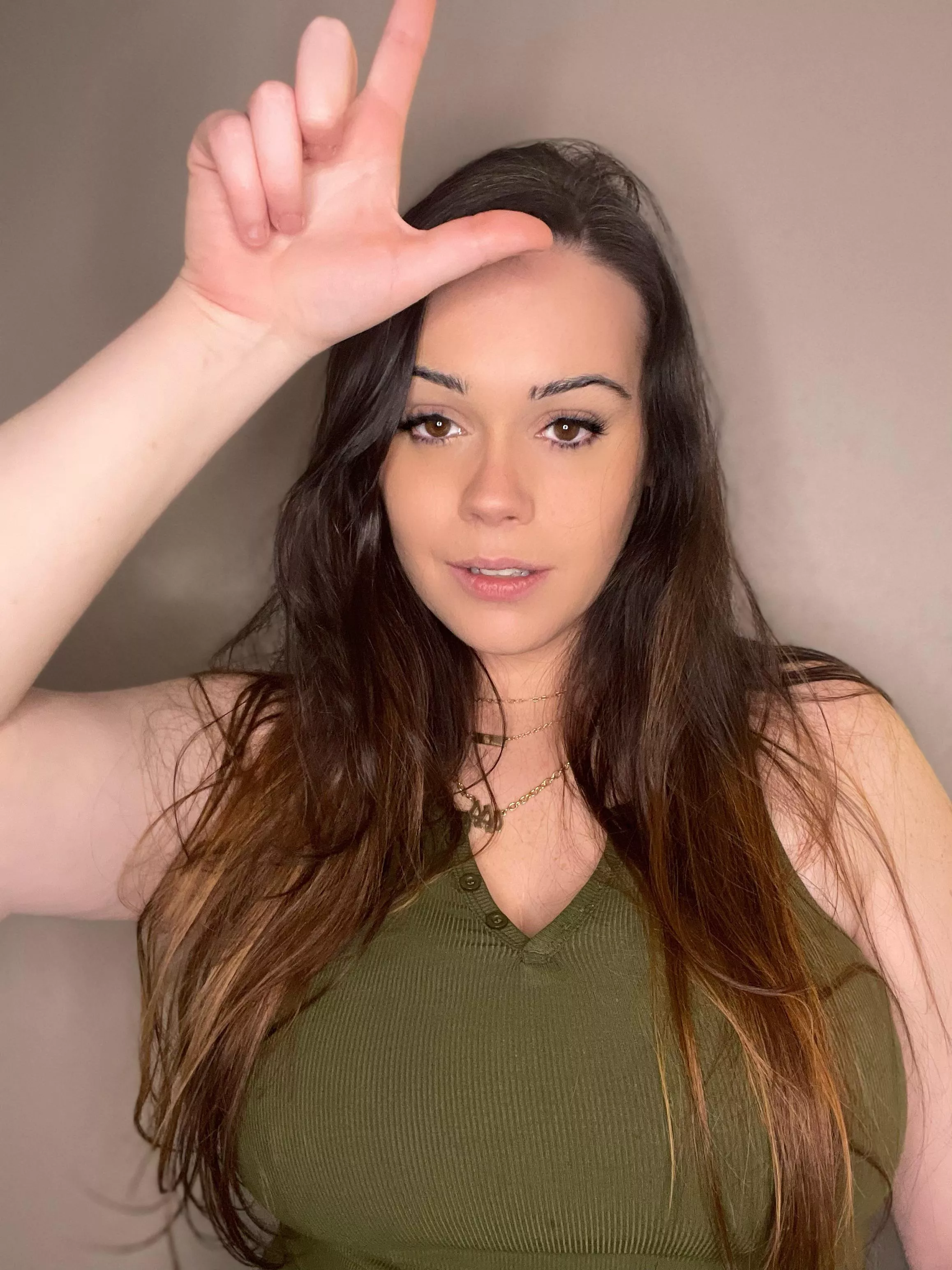 After I’m done laughing at that loser dick it needs to go back in the cage ! [domme]