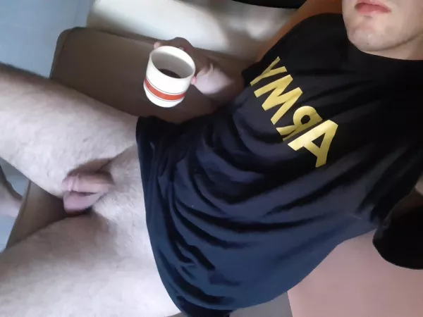 After pt i invite u over for coffee ... sadly ran out of creamer soo ull have to make do 😘 After pt i invite u over for coffee ... sadly ran out of creamer soo ull have to make do 😘
