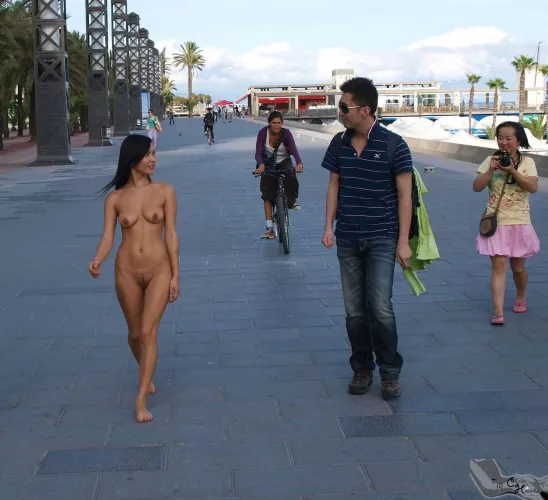 Agi makes new friends. Naked.