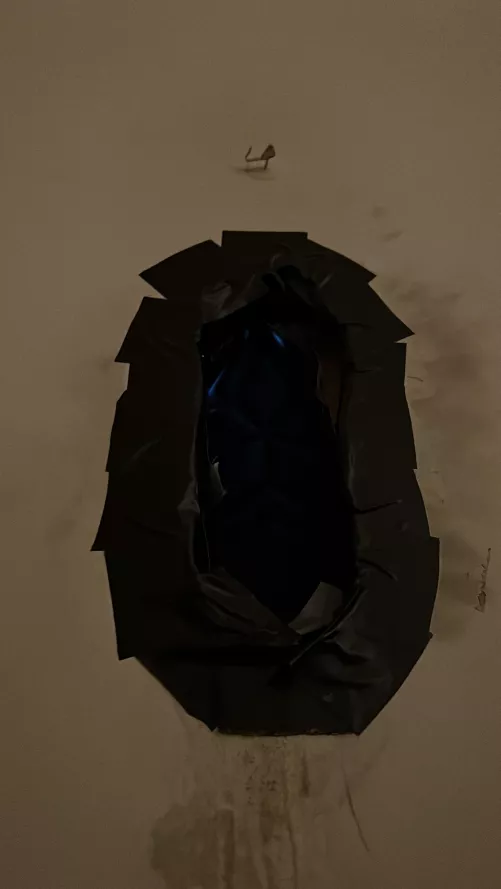 Airbnb Gloyhole in North OC very discreet hosting now.