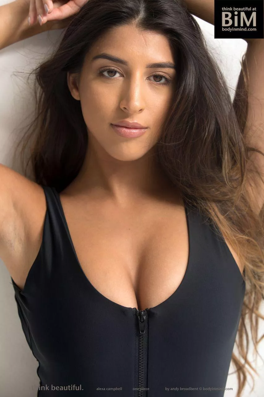 Alexa Campbell Alexa Campbell