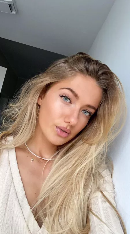 Alica Schmidt Alica Schmidt
