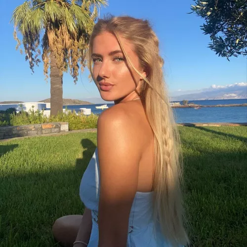Alica Schmidt Alica Schmidt