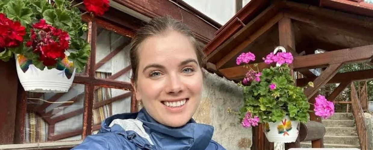 Alina Mcleod Ukranian youtuber Alina Mcleod Ukranian youtuber