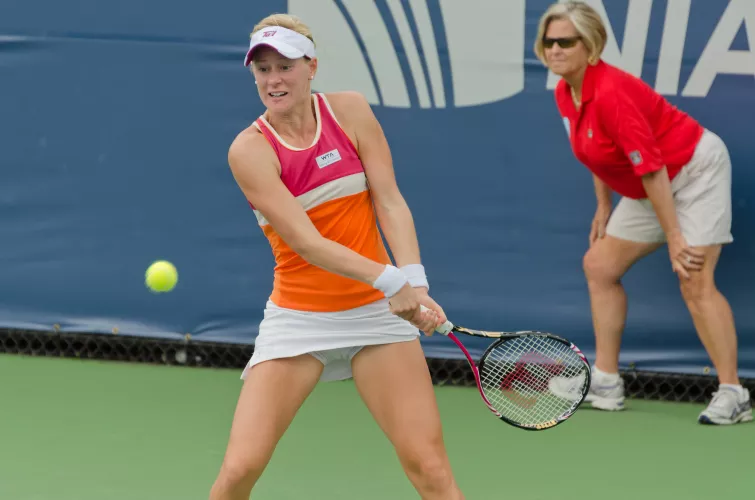 Alison Riske - ultra HQ
