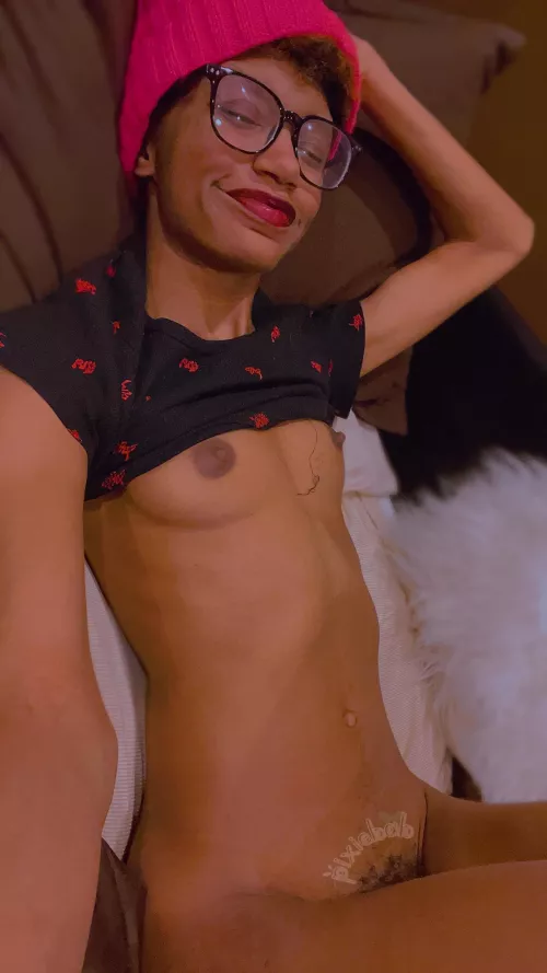 all i need is for someone cute to climb on top of me 😖🥵