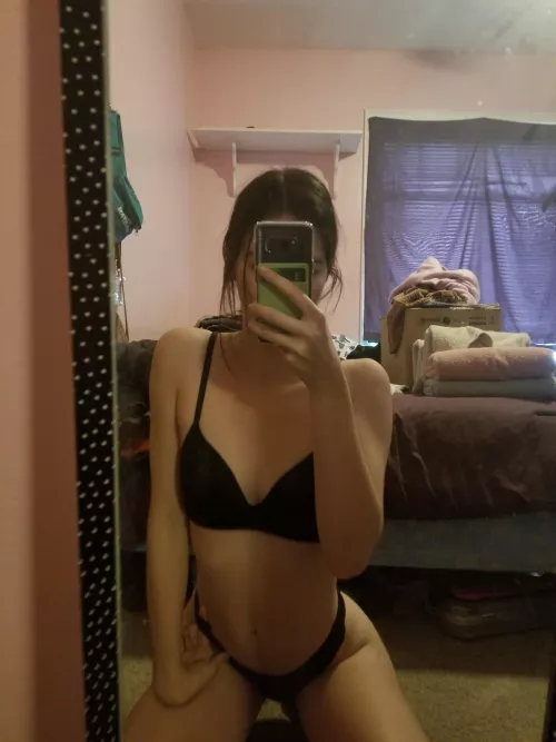 all I wanted for christmas was to loose my virginity 😔 guess I'll have to keep on waiting [19][f]