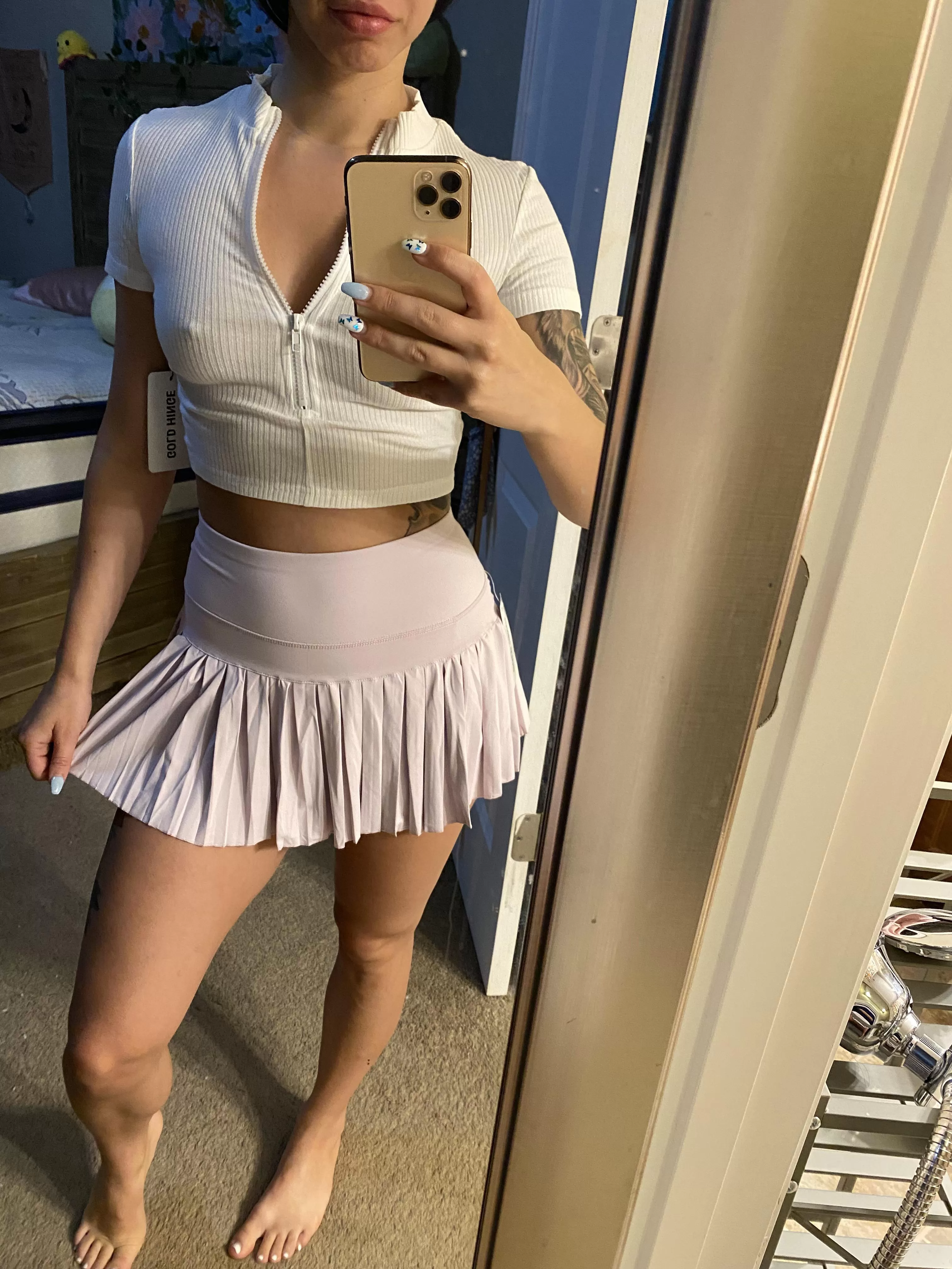 All I wear is cropped tops All I wear is cropped tops