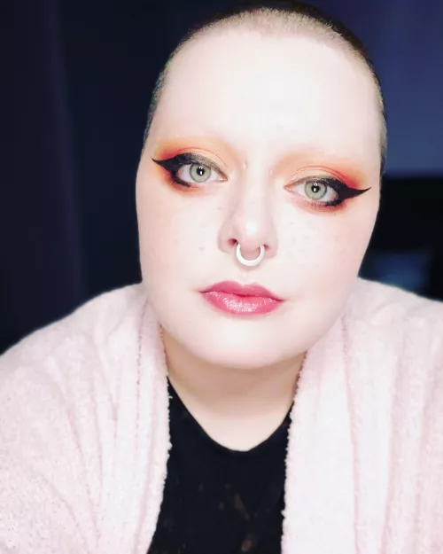 All makeup and no personality π All makeup and no personality π