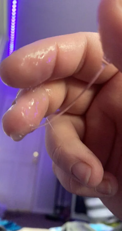 All the girls and guys i see on reddit do this to me 😋😅