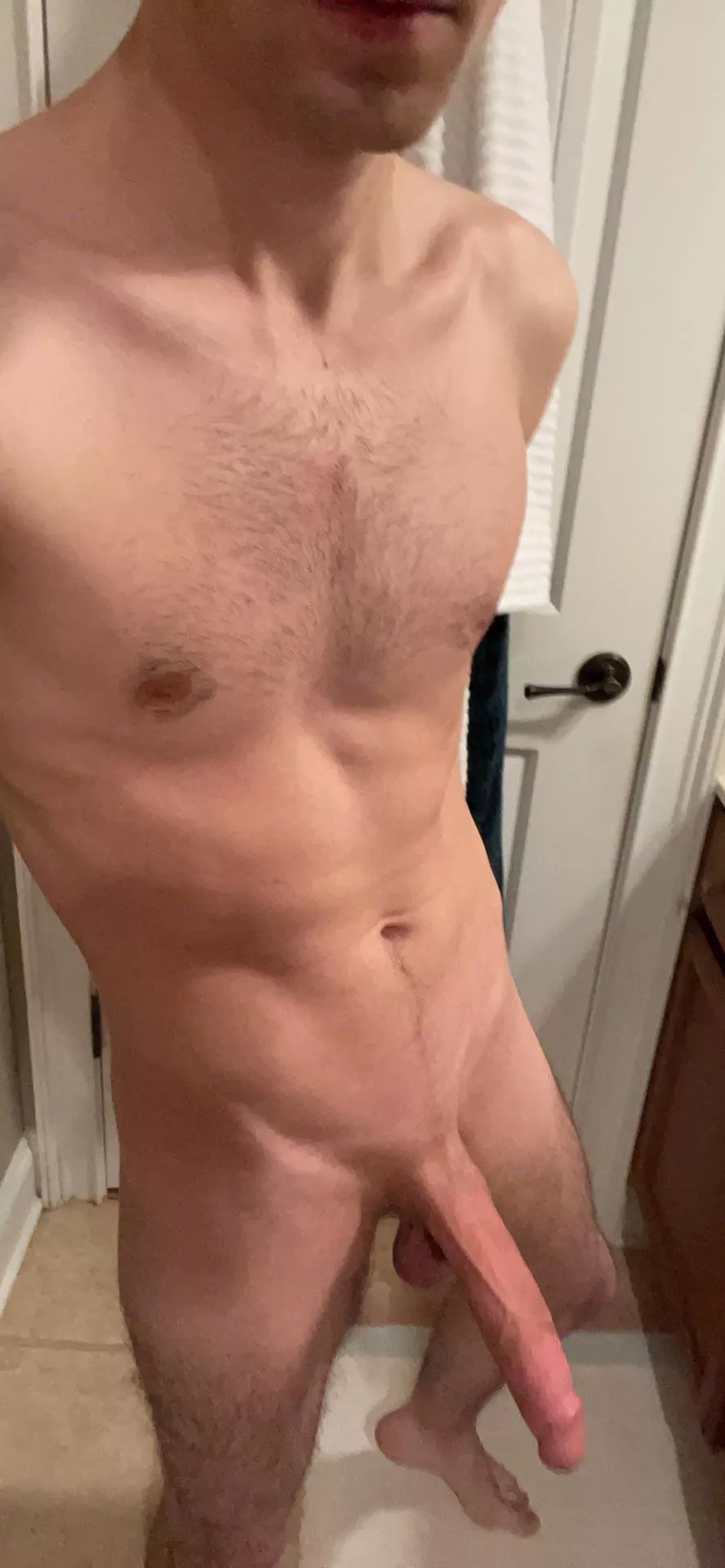 Alone tonight, wanna keep me company? Alone tonight, wanna keep me company?