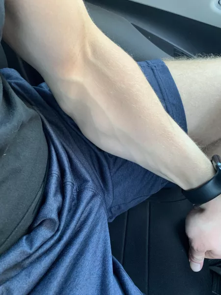 Alright alright. Whoโs getting held down by the throat first, ladies? ๐๐ผ๐ช๐ผ Alright alright. Whoโs getting held down by the throat first, ladies? ๐๐ผ๐ช๐ผ