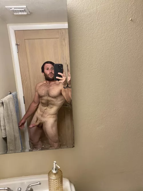 Alright one more since the first one was received so well.🙃 Have a good night y’all! 🤙🏻