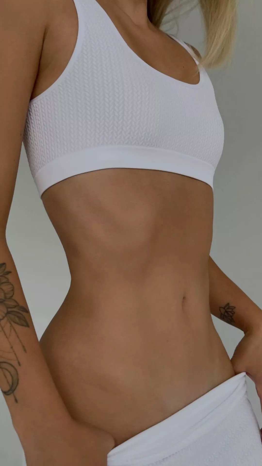 Always been super self-conscious about my body. Never been proud of it so this takes a lot of bravery for me. Always been super self-conscious about my body. Never been proud of it so this takes a lot of bravery for me.