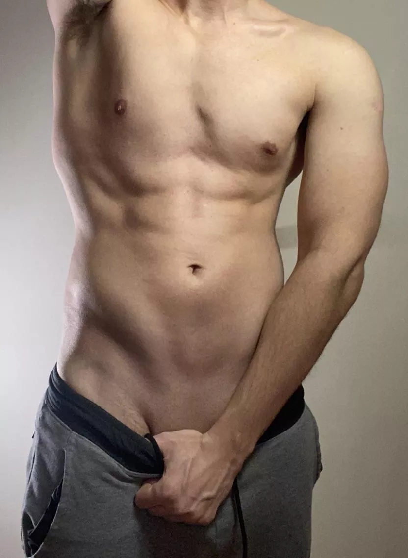 Always feel so horny after working out [m]