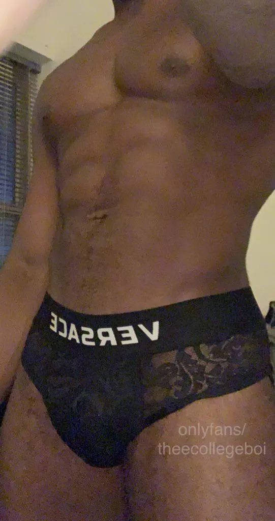 Always loved these lace briefs😈