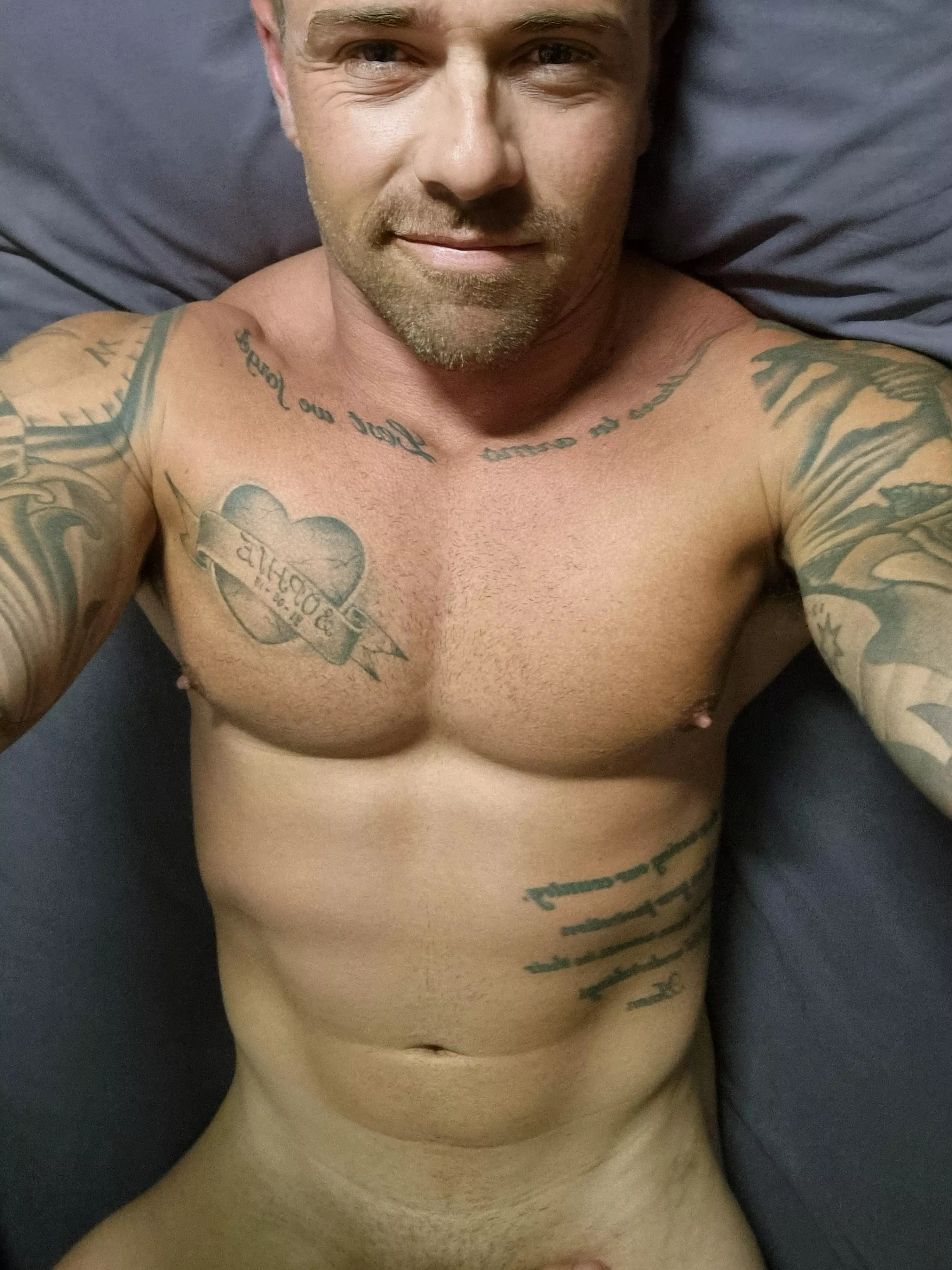 Always room in the bed for one or two more 😏