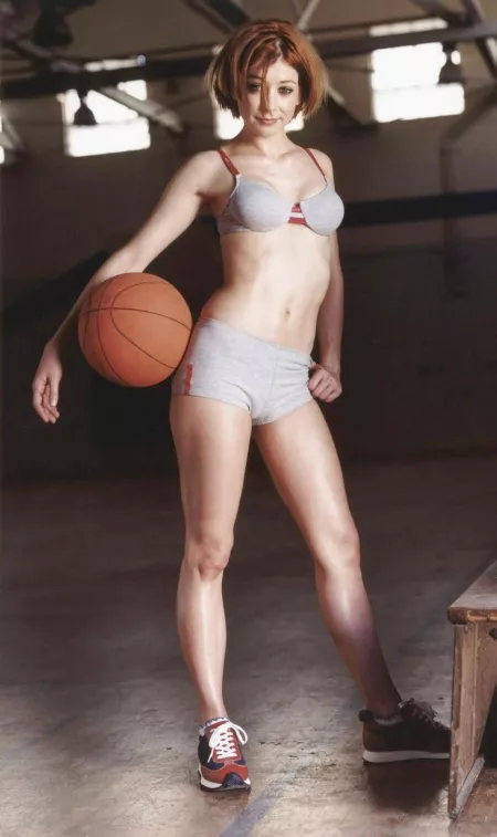 Alyson Hannigan is so sexy Alyson Hannigan is so sexy