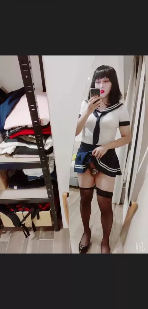 Am I a good sissy girl? Am I a good sissy girl?