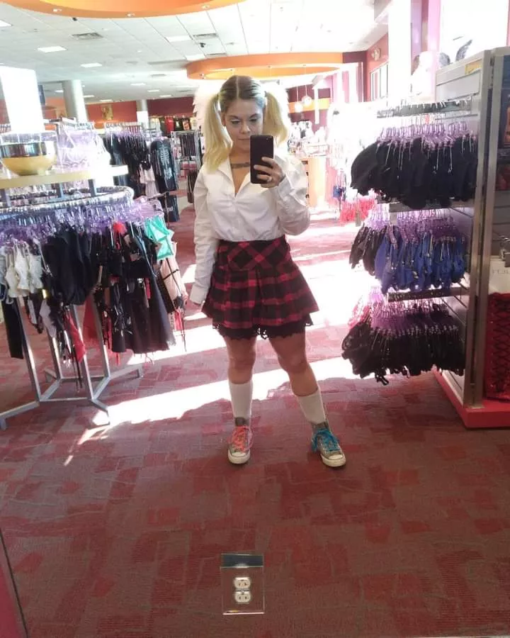 Am I cute? Am I cute?