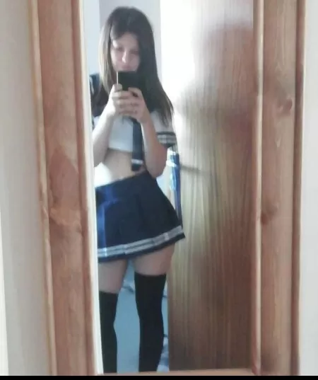 Am I cute enough to be your gf Am I cute enough to be your gf