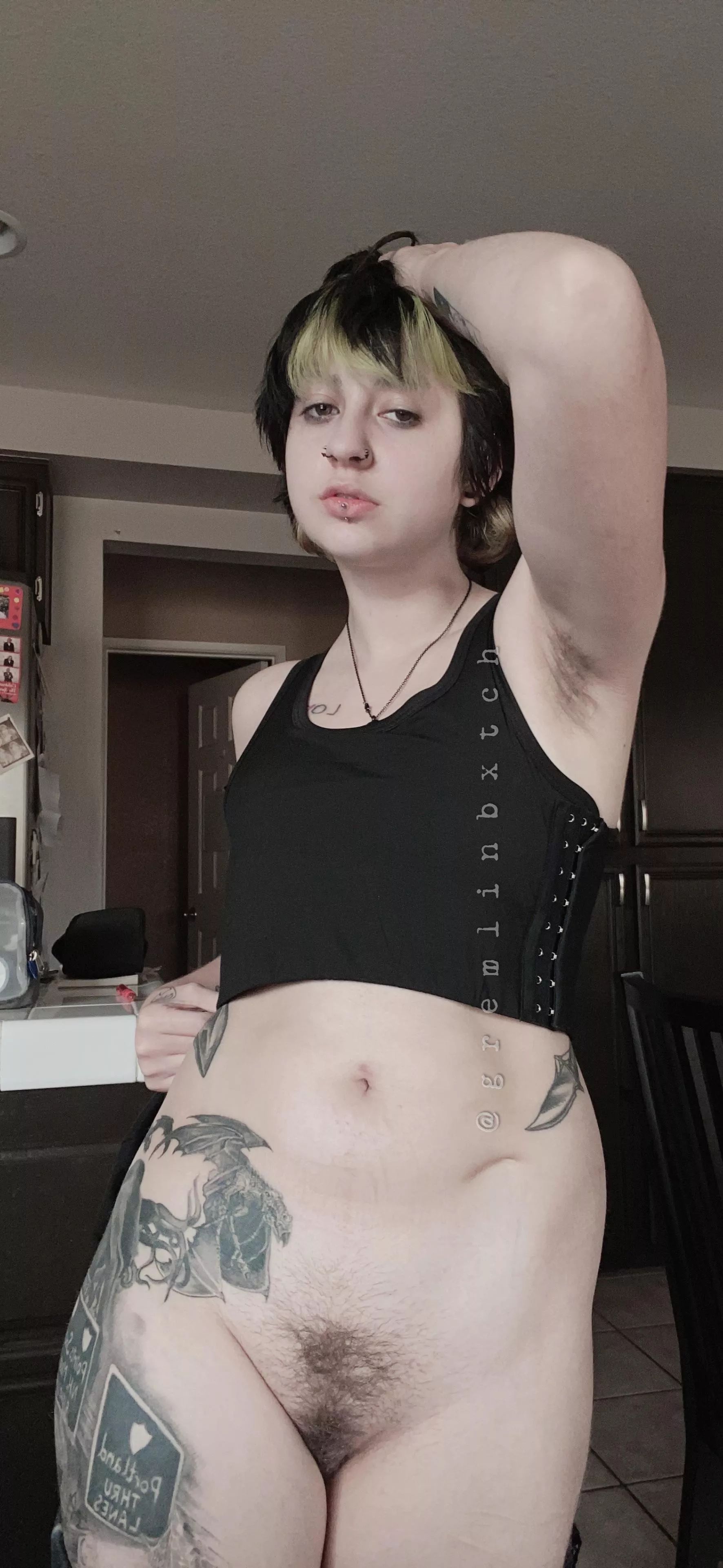 Am I cute in my first binder? ?