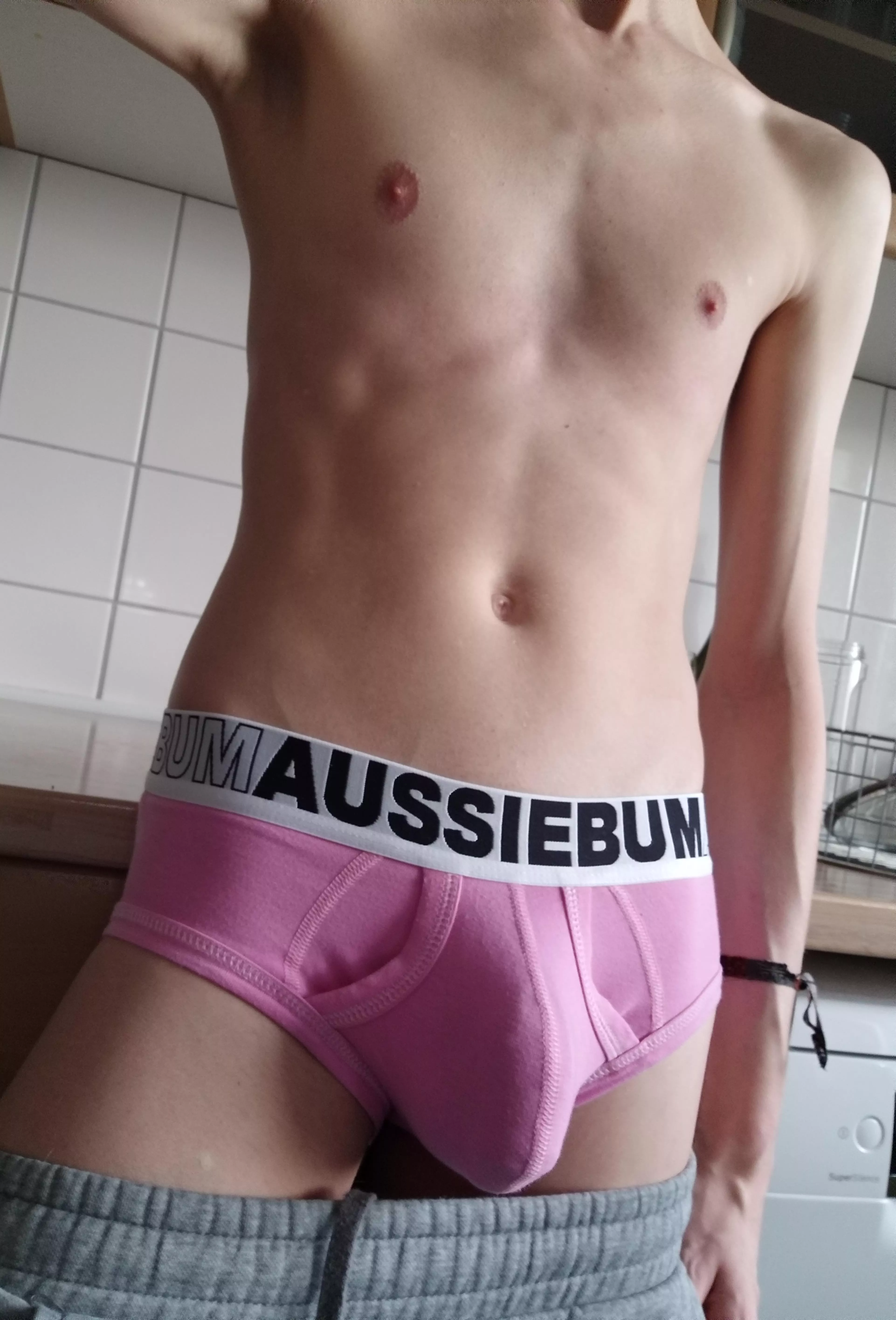 Am I pretty in pink? :3 Am I pretty in pink? :3