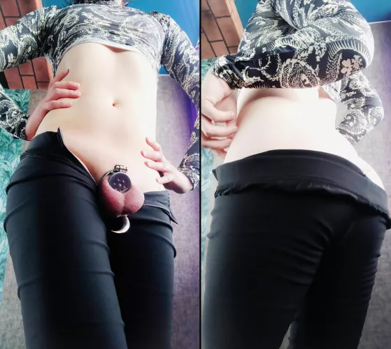 Am I sexy peach for public humiliation and permanent locked?🔐💖