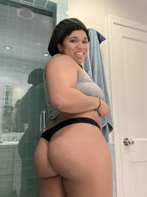 Am I still cute in my bonnet?