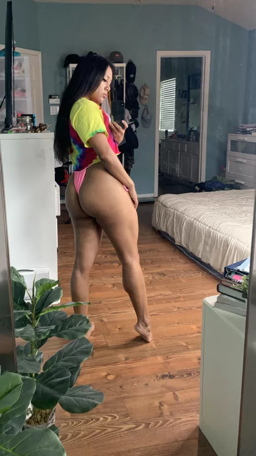 Am I thicc enough?