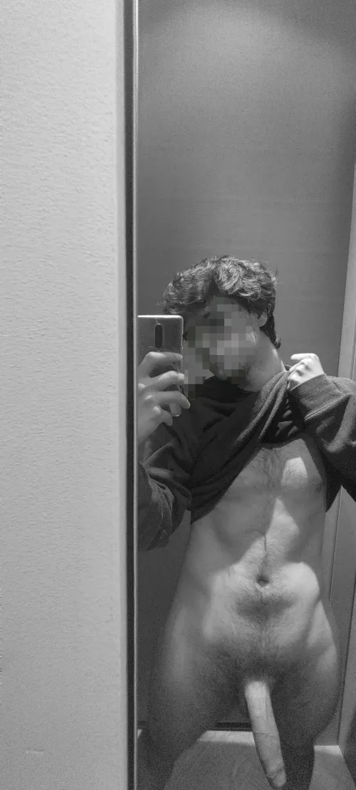 Am i too big for your throath?😶