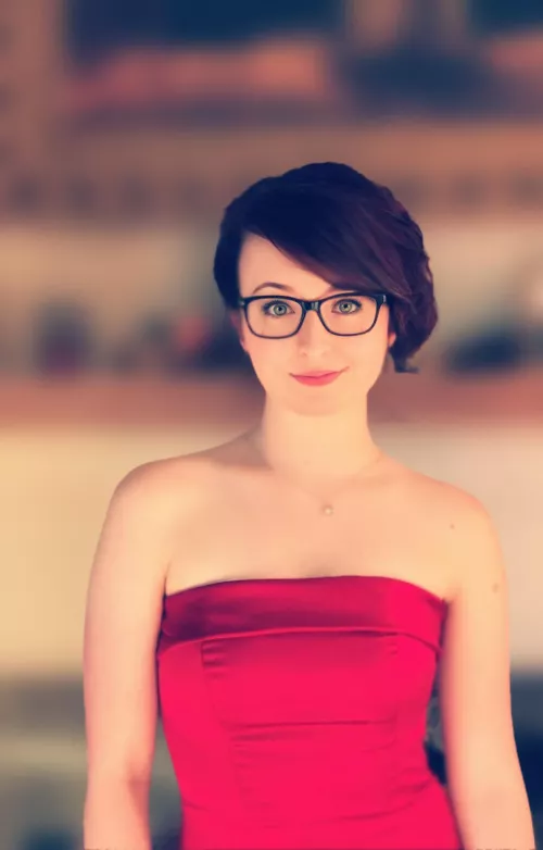 Am I too dress up for our date?