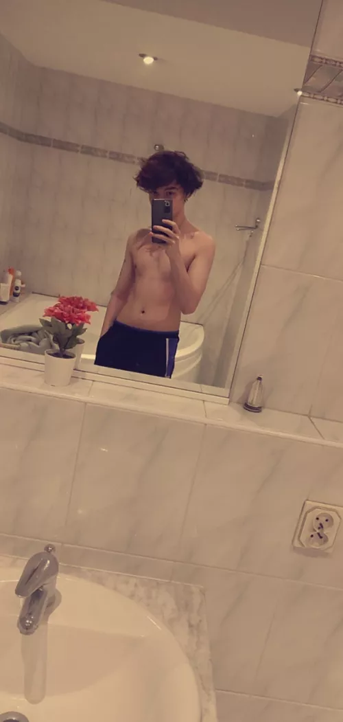 Am i Twink enough