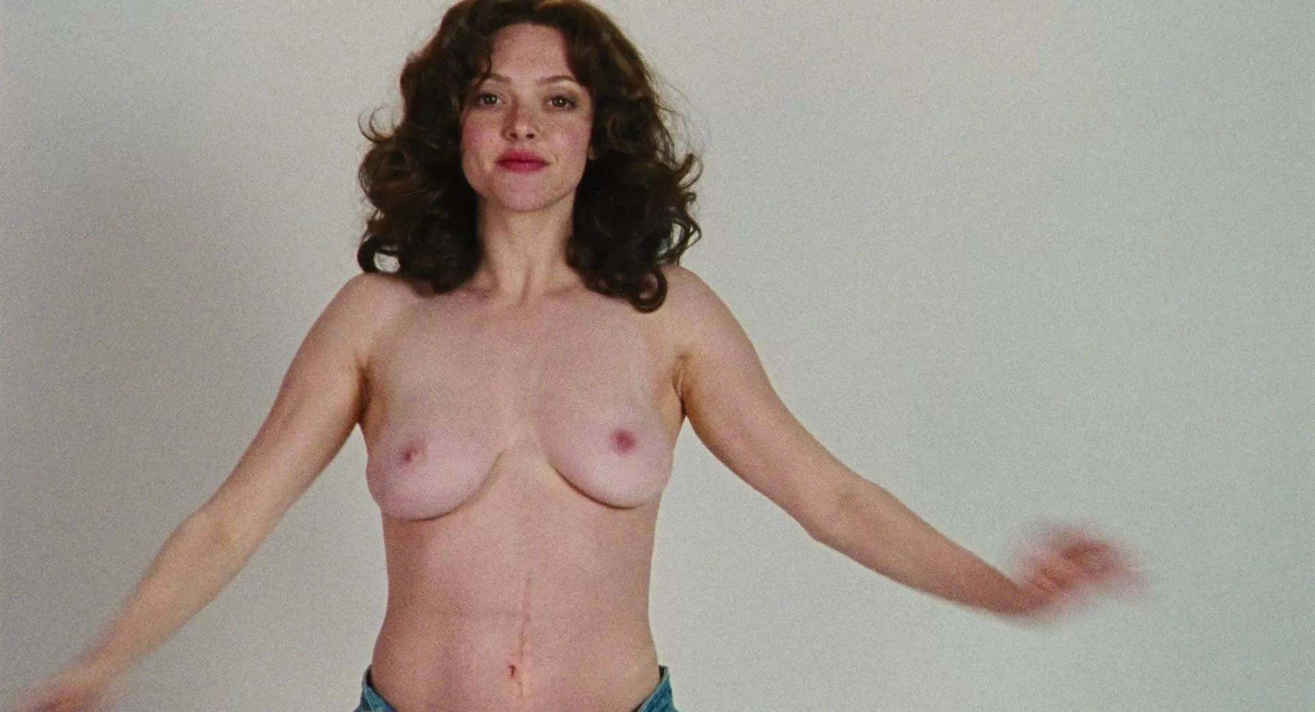 Amanda Seyfried Nude Pictures