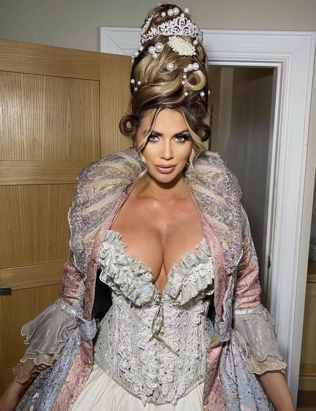 Amy Childs looks fantastic!!! Amy Childs looks fantastic!!!