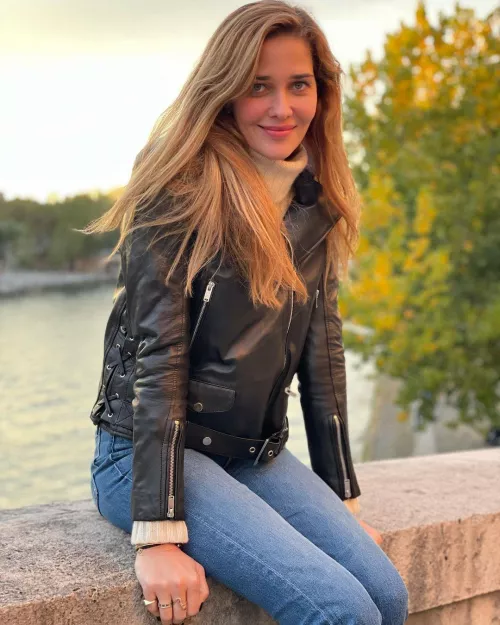Ana Beatriz Barros Ana Beatriz Barros