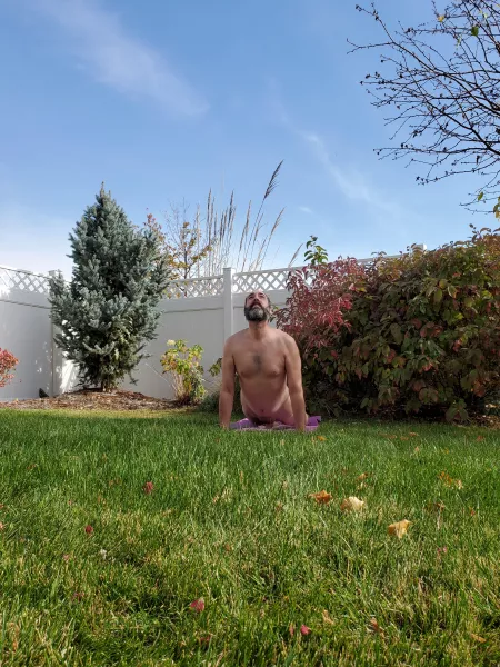 And a little up dog for u/M_asin_Manci on a cold π₯Ά day here in Colorado! ππ§ββοΈπ