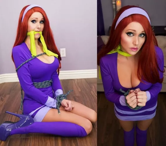 Angie Griffin asDaphne Blake