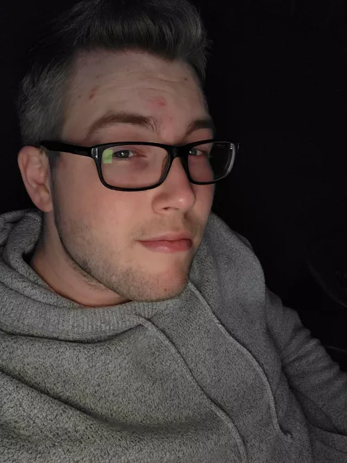 Another boring night at work. Can I go home yet?