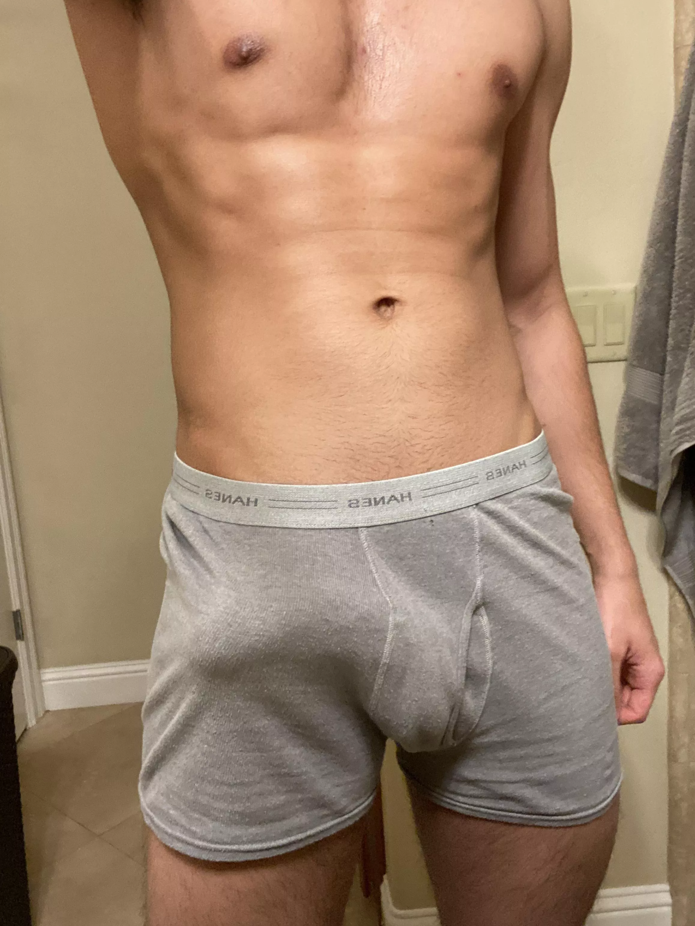 Another day, another post-gym bulge