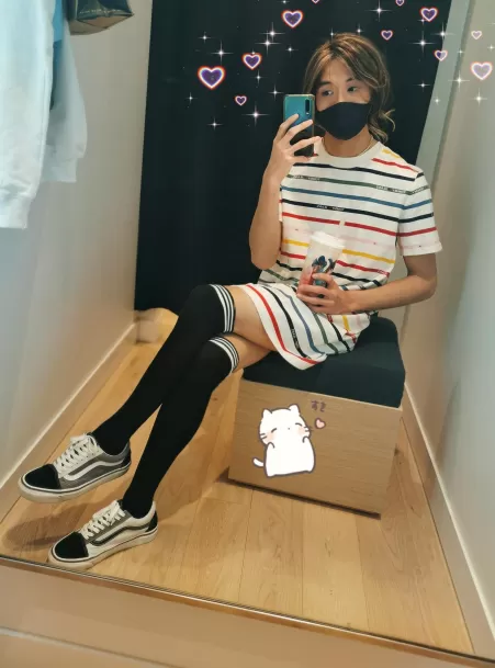 Another pic from my first outing ft. an expensive Tee-dress that I couldn't afford๐ Another pic from my first outing ft. an expensive Tee-dress that I couldn't afford๐