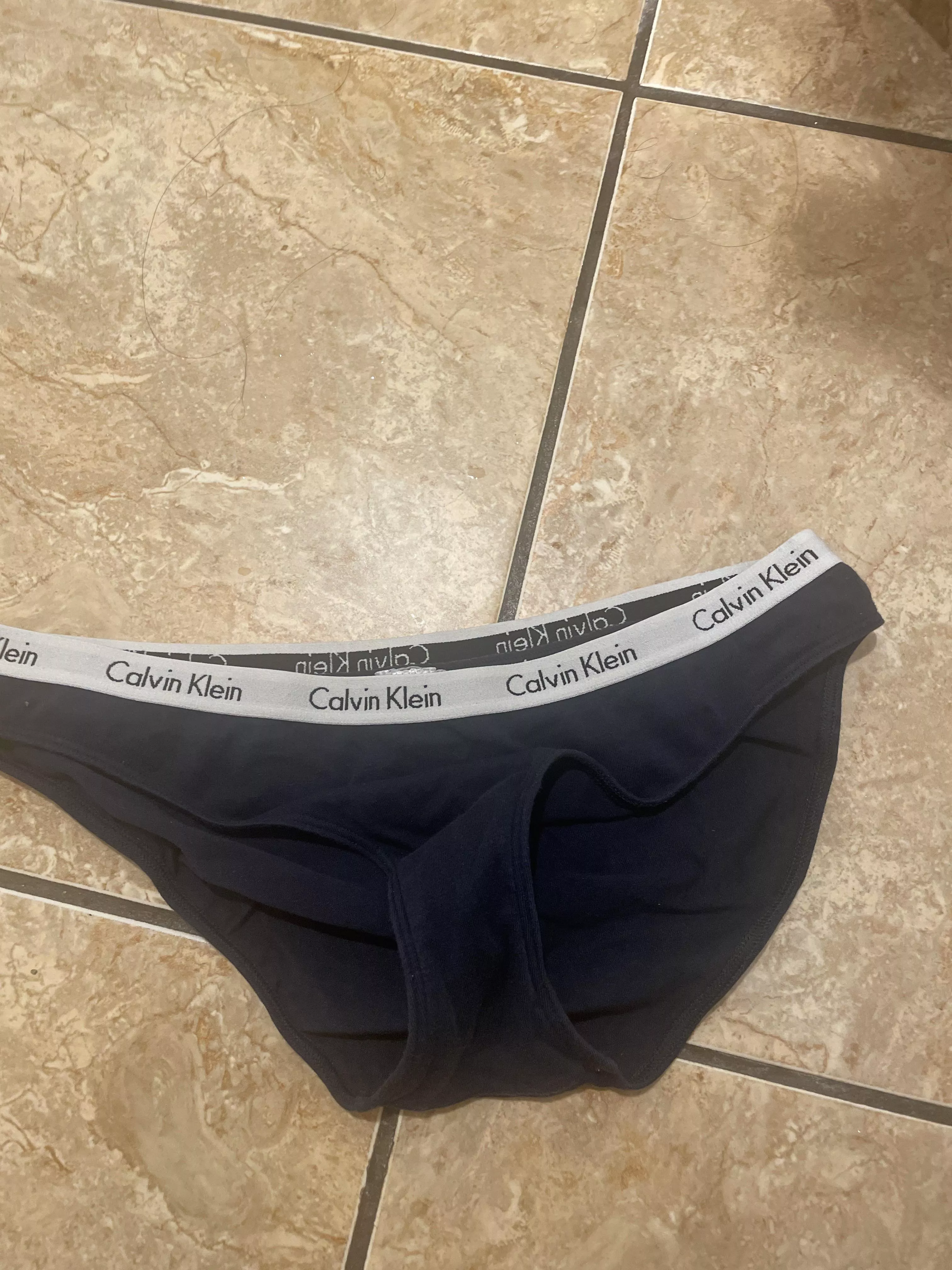 Another valentines alone time to stay home and jerk off in mommy’s panties🥰