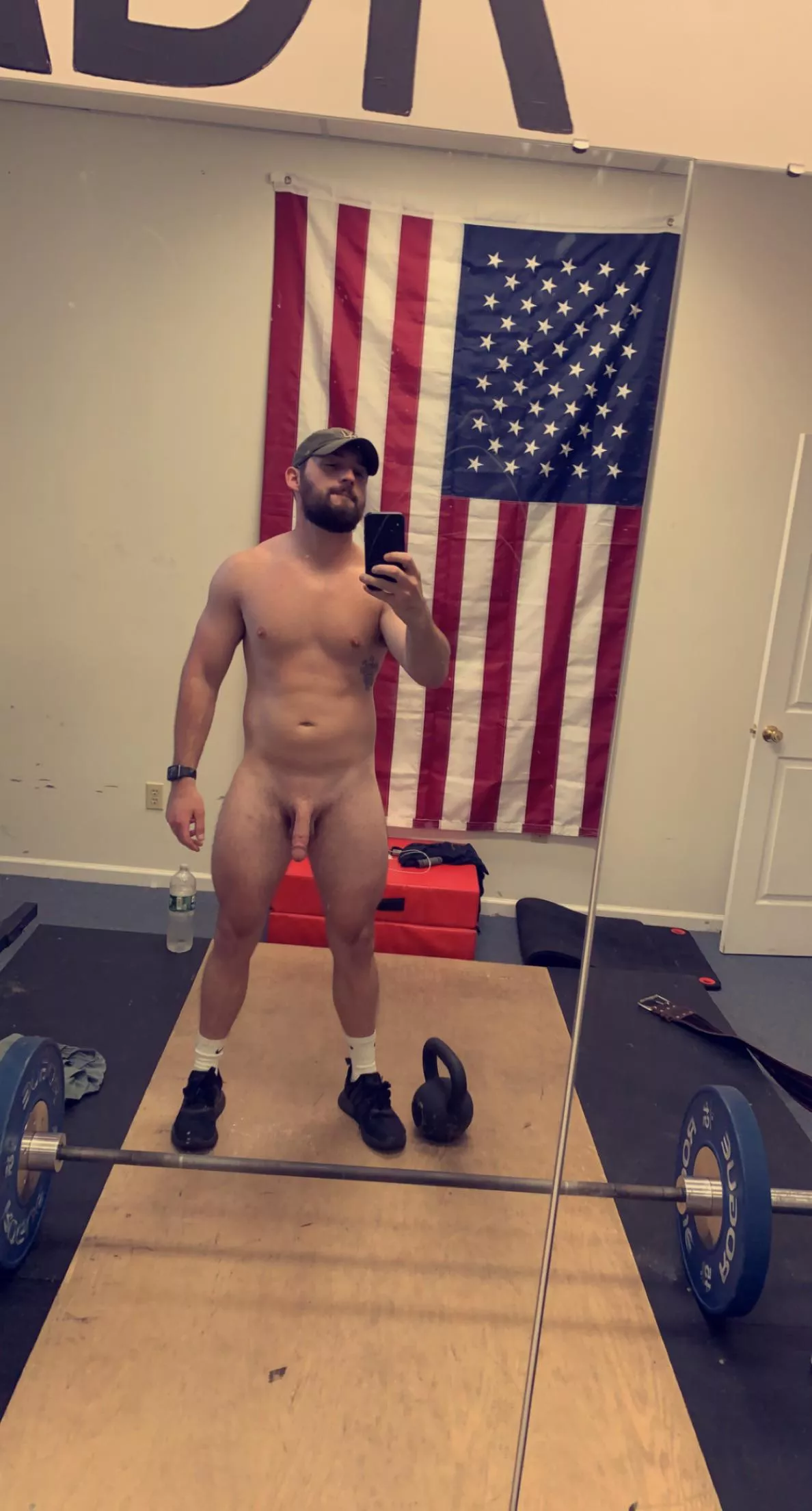 Nude Gym Selfie