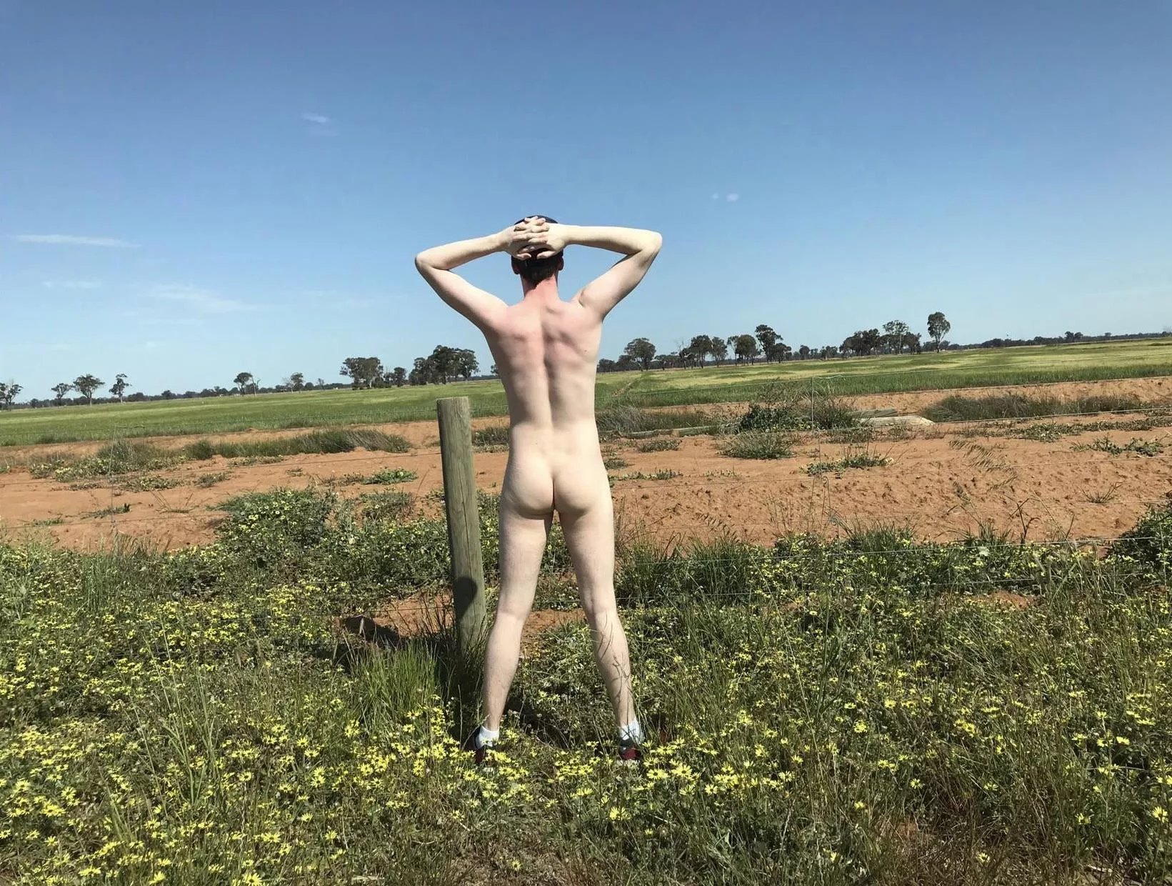 Any aussie guys keen for a roadtrip this summer? Maybe you can get me to strip off on the side of the highway again… 😳