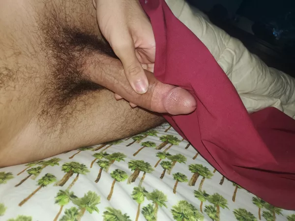 Any bros wanna volunteer as a cuddle bud? ๐